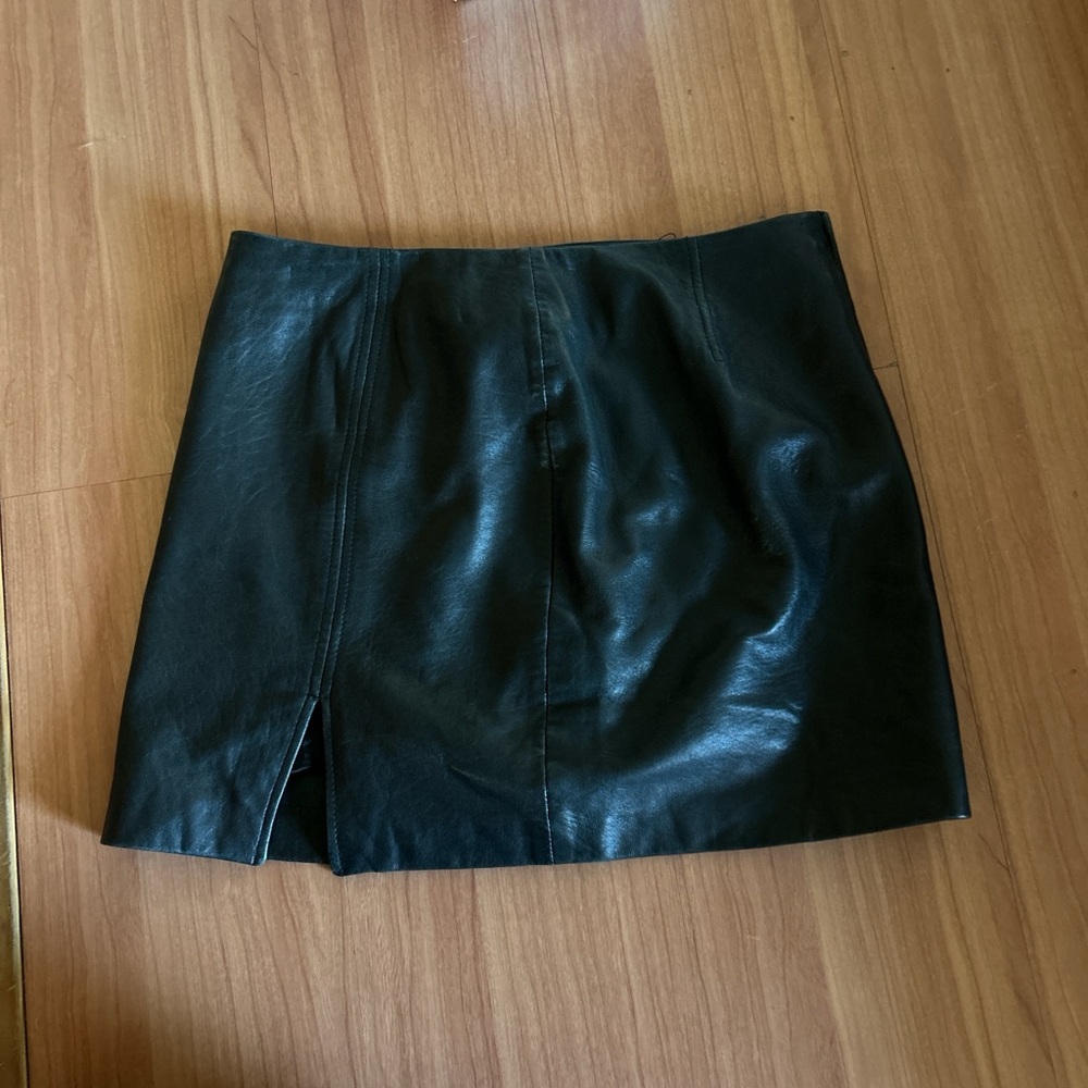 Express leather mini skirt vintage